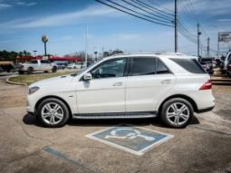 
										Mercedes-Benz ML350 2012 full									