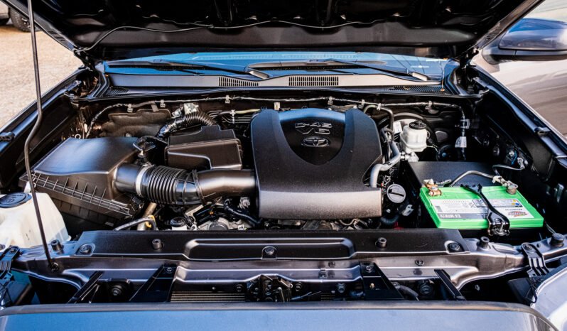 
								2021 Toyota Tacoma full									