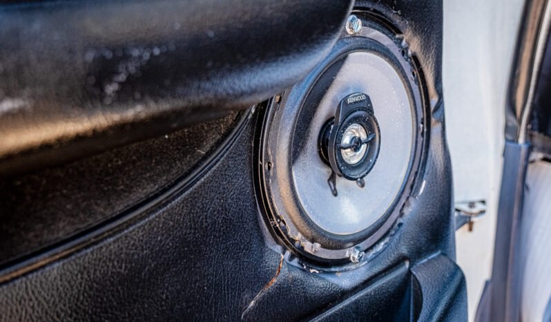 
								1995 Toyota Land Cruiser full									