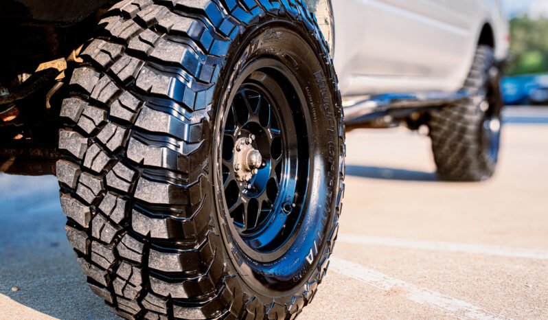 
								1995 Toyota Land Cruiser full									