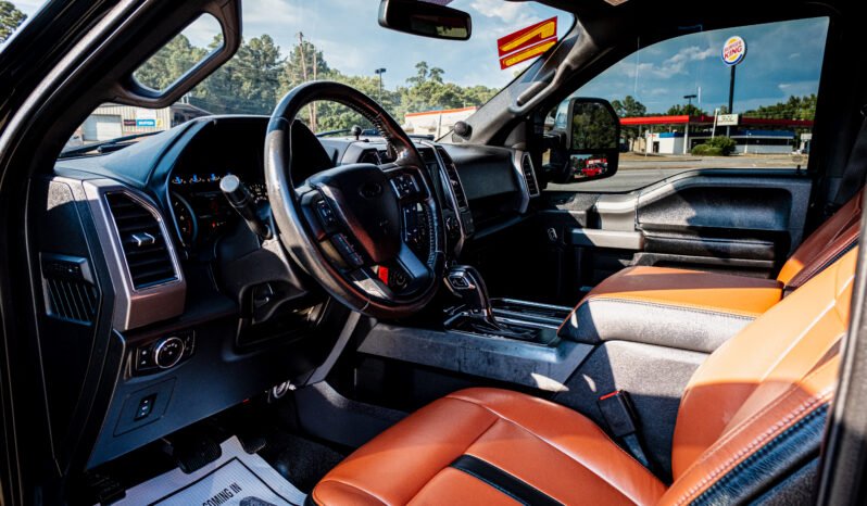 
								2017 Ford F-150 full									