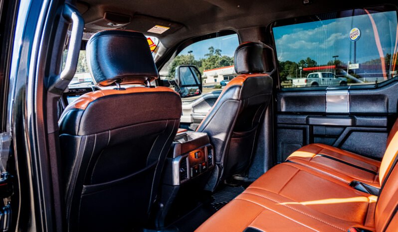 
								2017 Ford F-150 full									