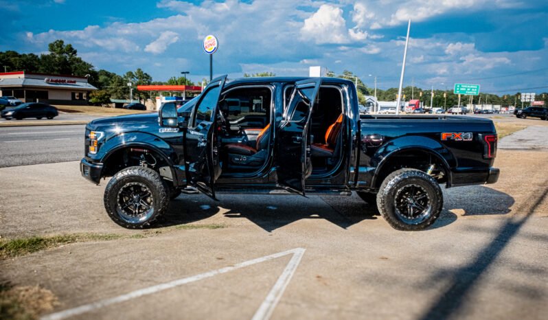 
								2017 Ford F-150 full									