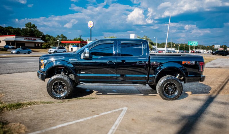 
								2017 Ford F-150 full									