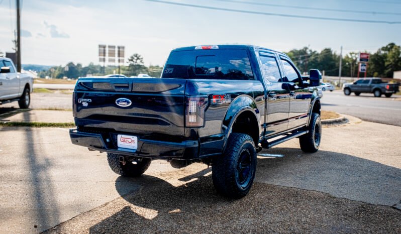 
								2017 Ford F-150 full									