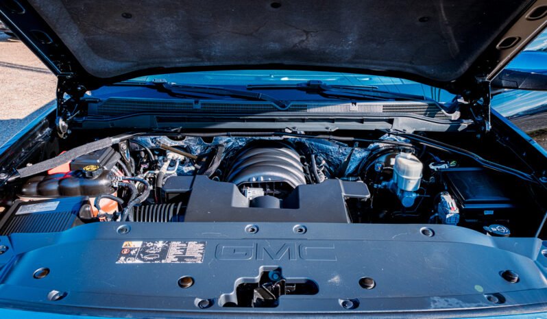 
								2015 GMC Sierra Denali full									