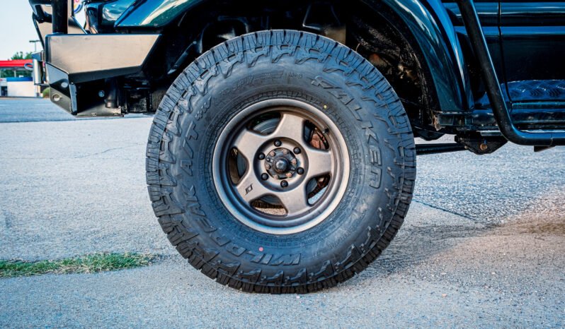 
								1997 Toyota Land Cruiser full									